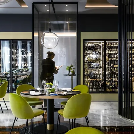 Plaza E De Russie - Relais & Chateaux 酒店 5*