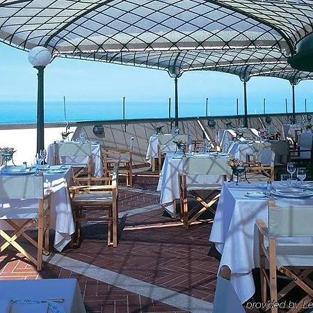 Hotel Plaza E De Russie - Relais & Chateaux 5*