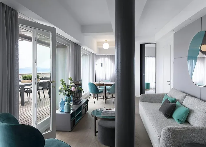 Plaza E De Russie - Relais&châteaux 5*