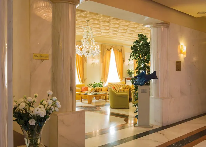 Hotel Plaza E De Russie - Relais&châteaux