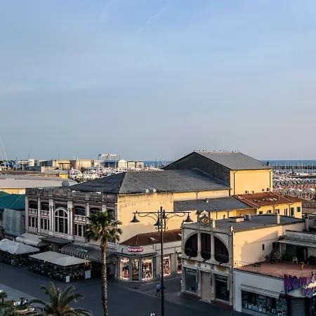 Plaza E De Russie - Relais & Chateaux Viareggio
