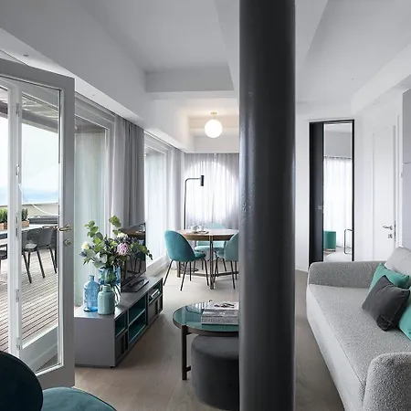 Plaza E De Russie - Relais & Chateaux 5*