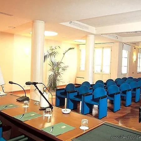 Hotell Plaza E De Russie - Relais & Chateaux