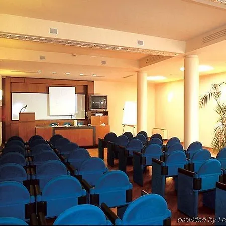 Plaza E De Russie - Relais & Chateaux