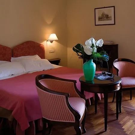 Plaza E De Russie - Relais & Chateaux