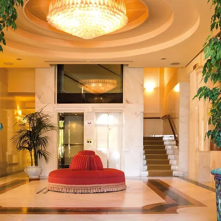 Plaza E De Russie - Relais & Chateaux 5* Viareggio