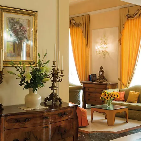 Plaza E De Russie - Relais & Chateaux Viareggio