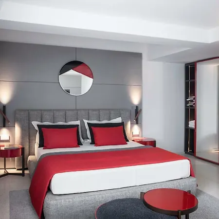 Plaza E De Russie - Relais & Chateaux