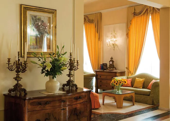 Plaza E De Russie - Relais & Chateaux فياريجيو
