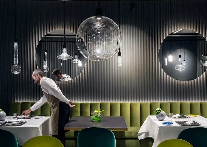 Plaza E De Russie - Relais & Chateaux