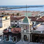 Hotel Plaza E De Russie - Relais & Chateaux Viareggio