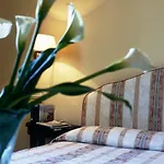 Plaza E De Russie - Relais & Chateaux Hotel 5*