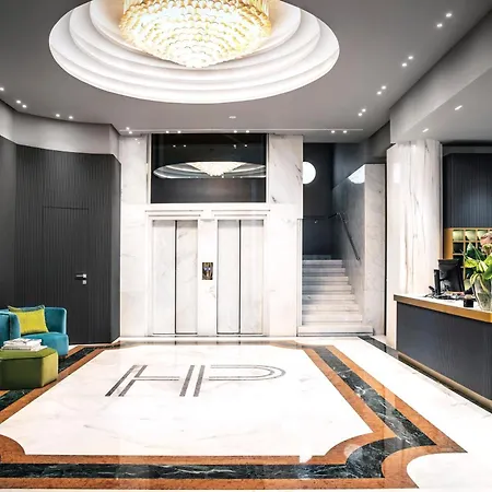 Hotel Plaza E De Russie - Relais & Chateaux